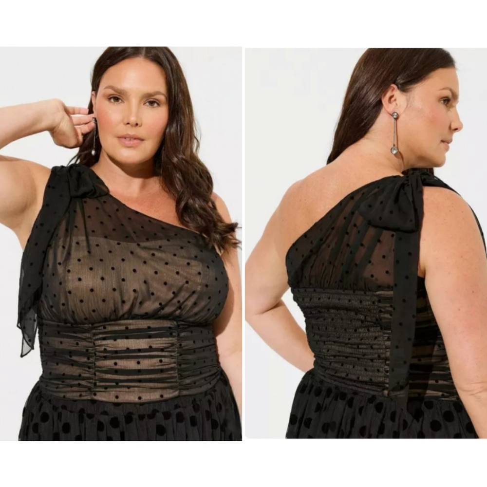 NWT - Torrid Chiffon Flocked One-Shoulder Crop Top – Black/Nude - Size 4X